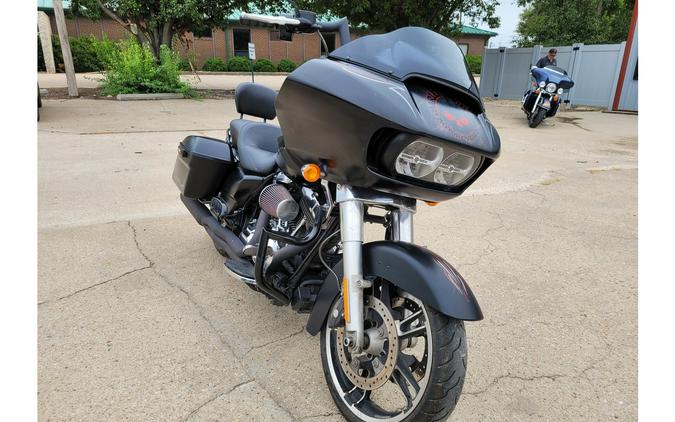 2015 ROAD GLIDE - Harley-Davidson®
