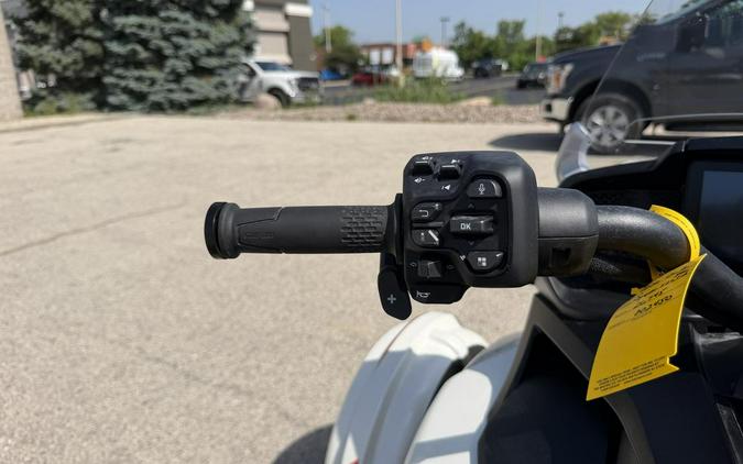 2026 Can-Am Spyder F3 Limited Platine