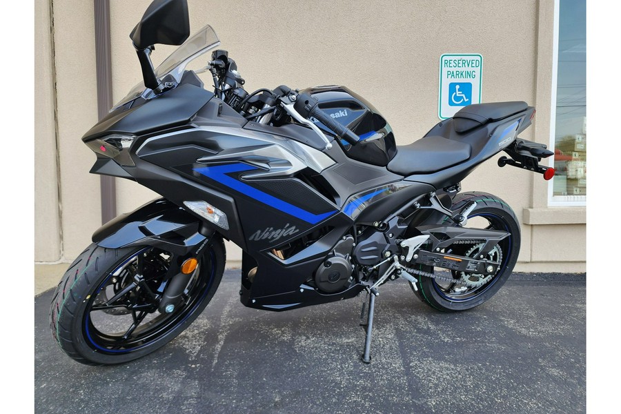 2025 Kawasaki EX500GSFAL NINJA 500