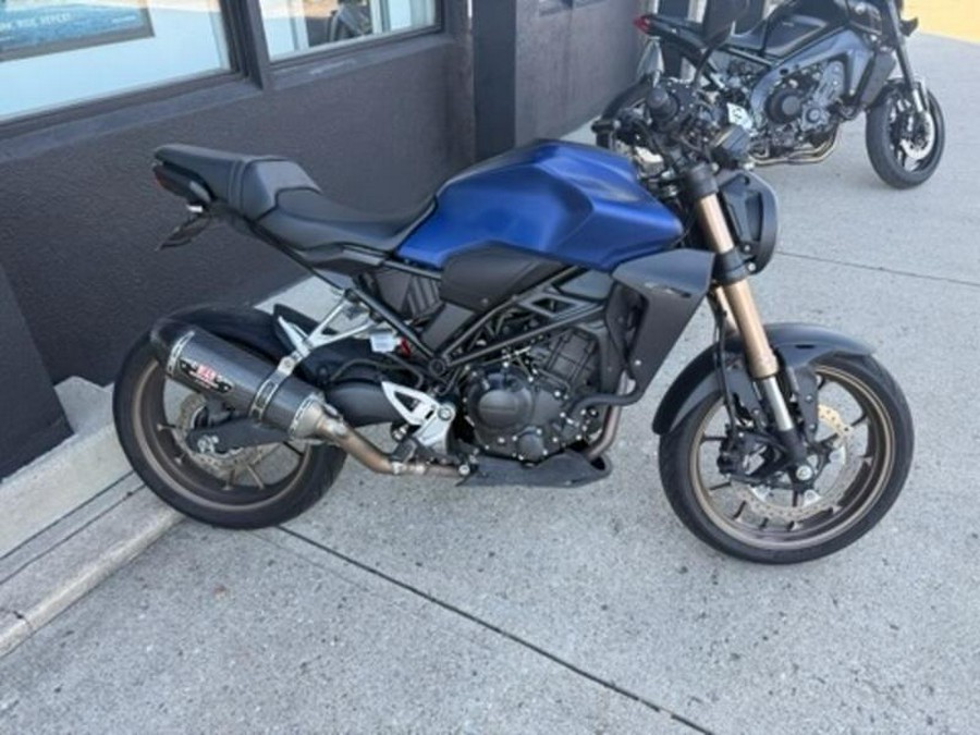 2021 Honda® CBR300R ABS