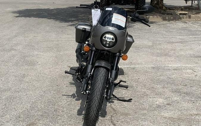 2025 Indian Motorcycle® Sport Chief RT Heavy Metal