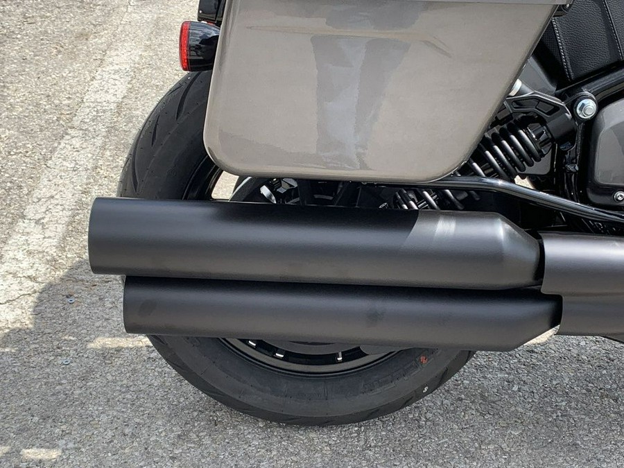 2025 Indian Motorcycle® Sport Chief RT Heavy Metal