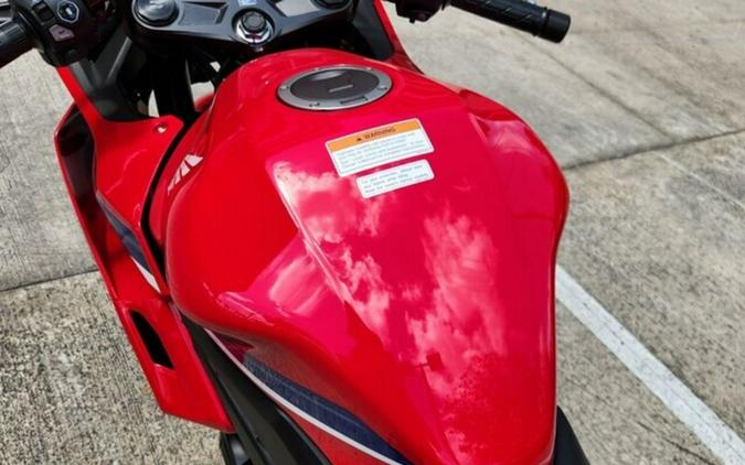 2025 Honda CBR500R ABS