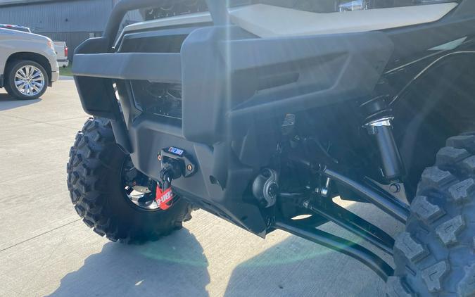 2027 Can-Am Defender XU MAX Limited HD11