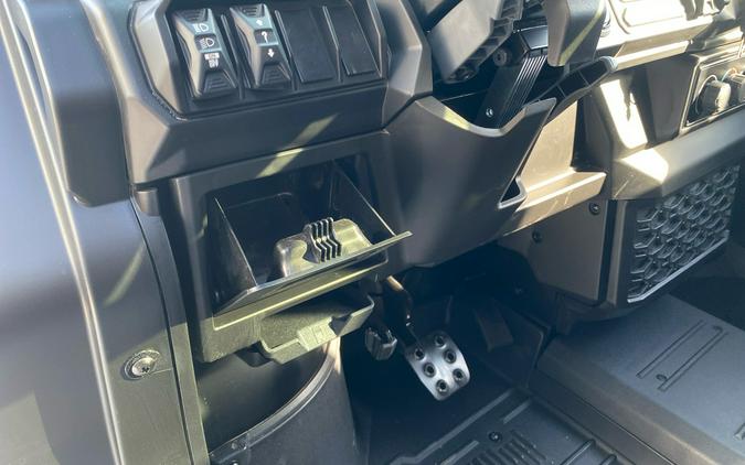 2027 Can-Am Defender XU MAX Limited HD11