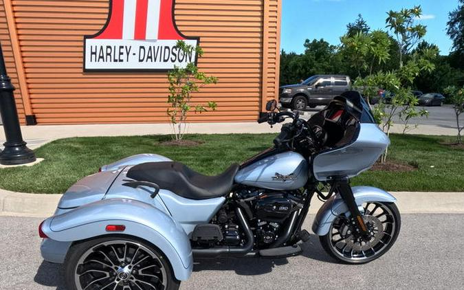 2024 Harley-Davidson® FLTRT - Road Glide® 3