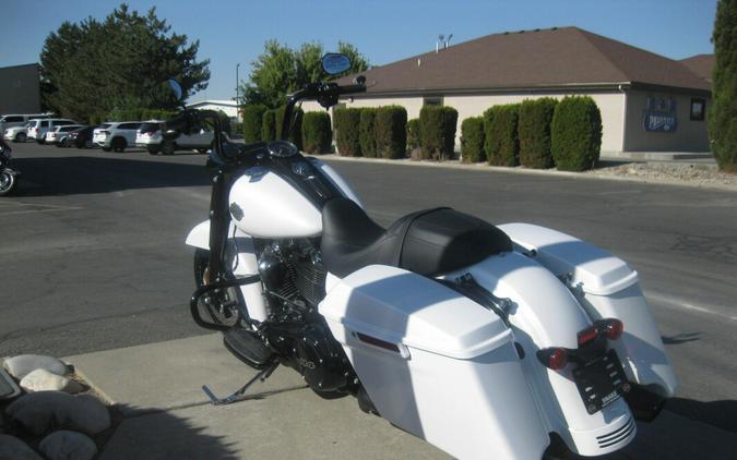 2024 Harley-Davidson Road King Special White Onyx Pearl