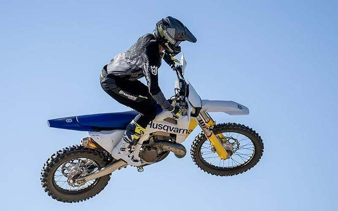 2027 TX 300 - Husqvarna Motorcycles