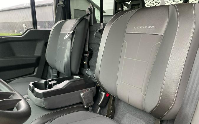 2027 Can-Am Defender XU MAX Limited HD11