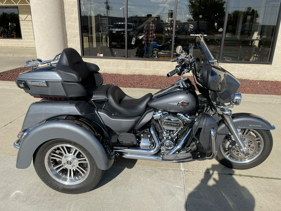 2022 Harley-Davidson® FLHTCUTG - Tri Glide® Ultra