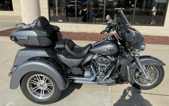 2022 Harley-Davidson® FLHTCUTG - Tri Glide® Ultra