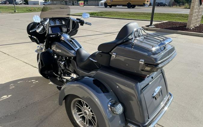 2022 Harley-Davidson® FLHTCUTG - Tri Glide® Ultra