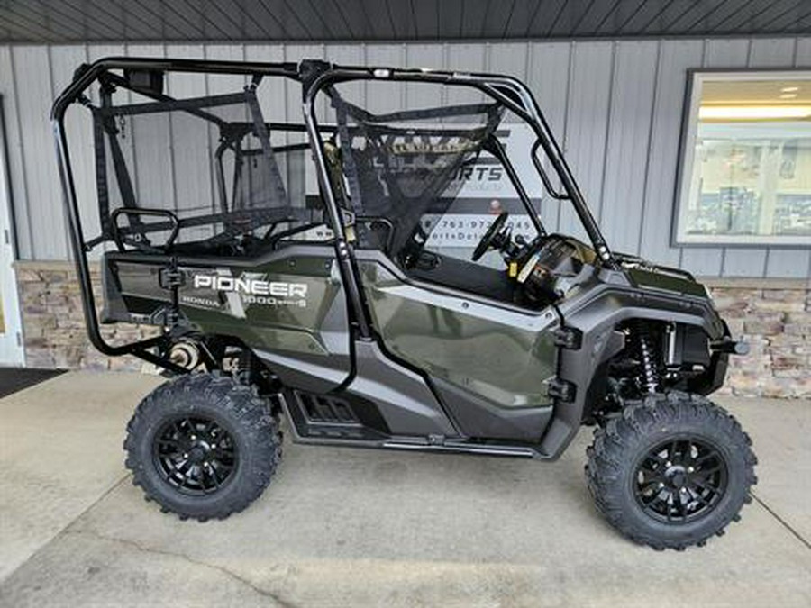 2025 Honda Pioneer 1000-5 Deluxe