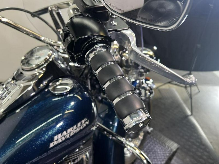 2016 Harley-Davidson® FLSTC - Heritage Softail® Classic