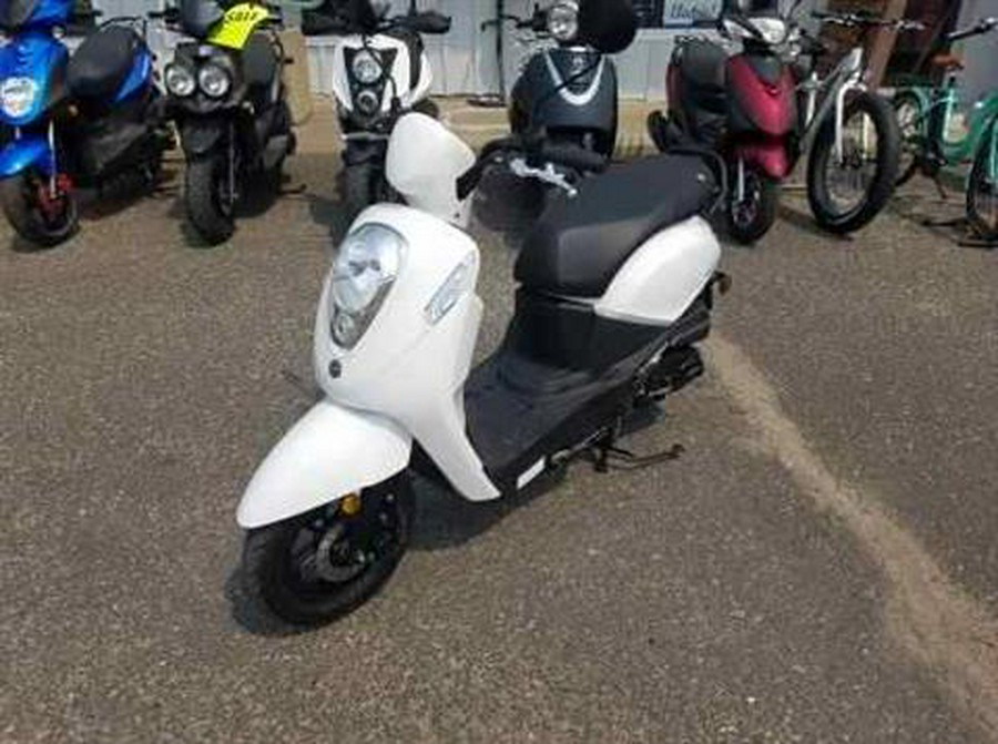 2022 SYM Mio 49cc Scooter