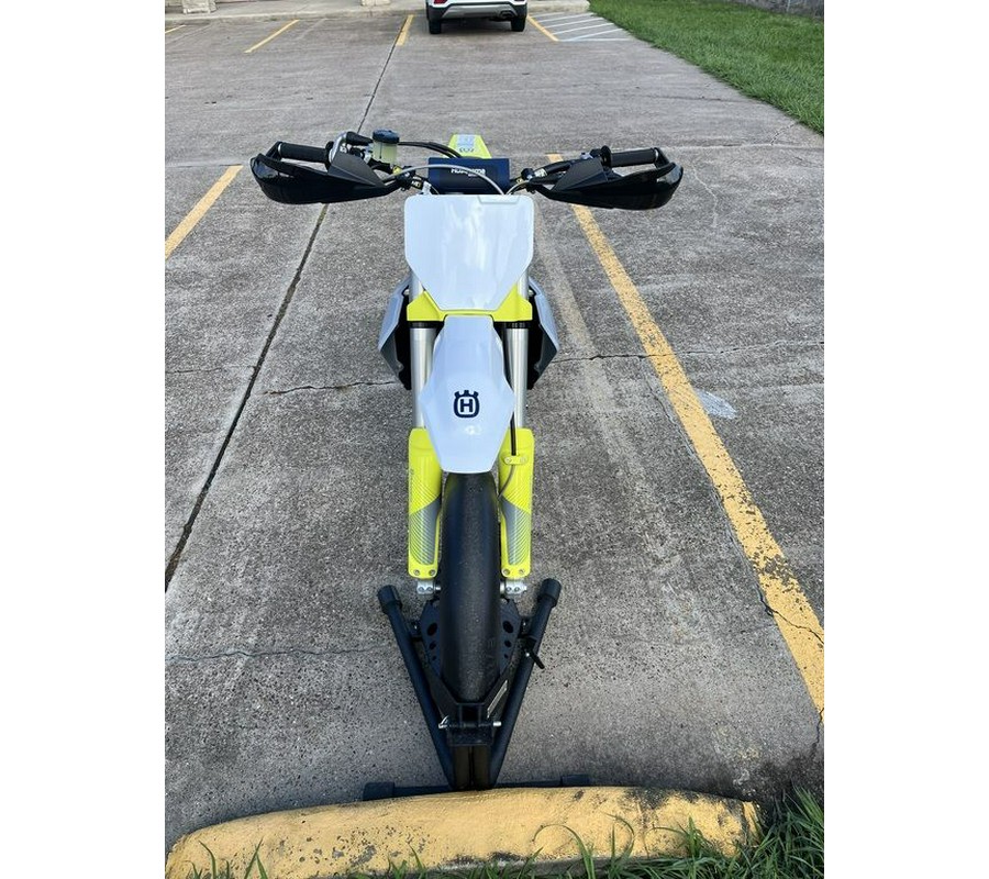 2024 Husqvarna® FS 450