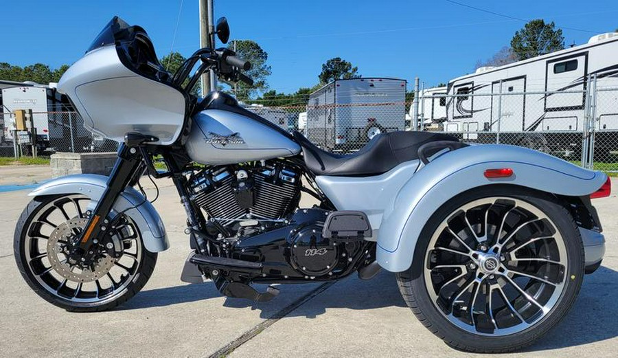 2024 Harley-Davidson® FLTRT - Road Glide® 3