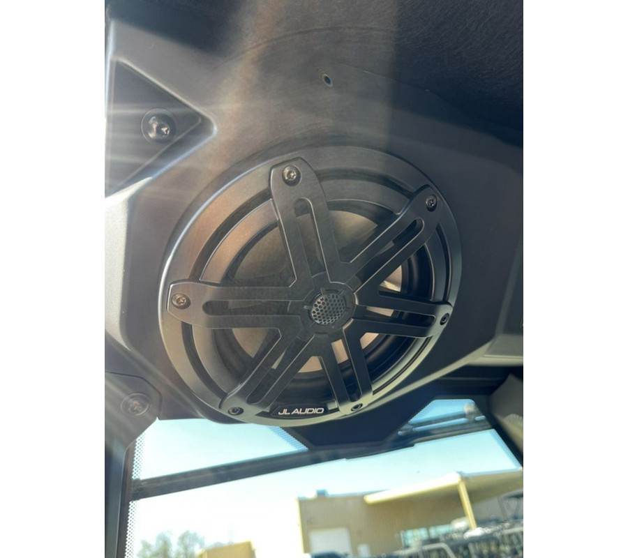 2026 Can-Am Defender Limited HD11