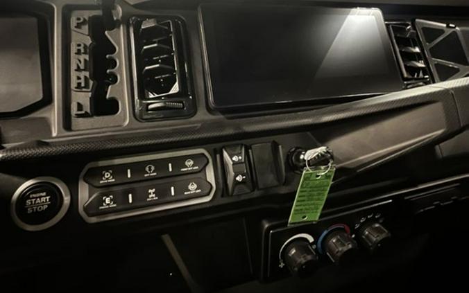 2026 Can-Am Defender Limited HD11