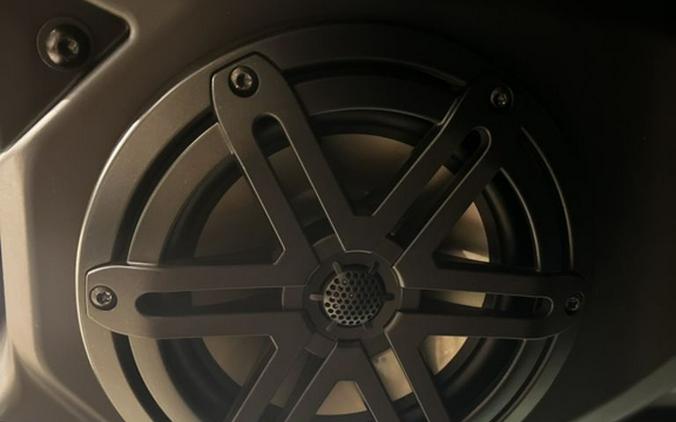 2026 Can-Am Defender Limited HD11