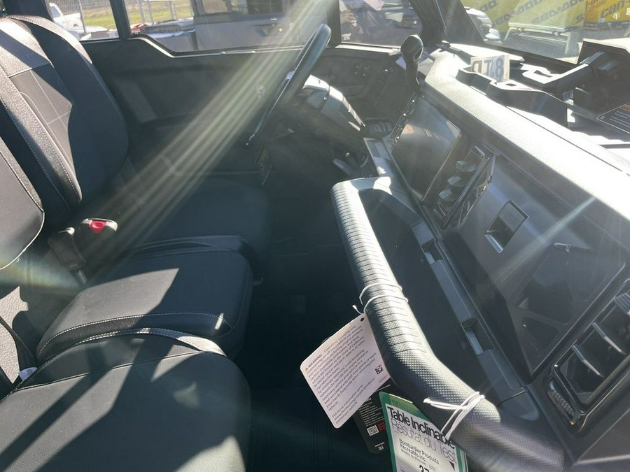 2026 Can-Am Defender Limited HD11