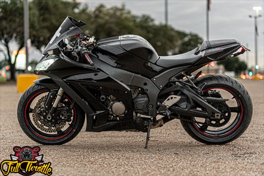 2011 Kawasaki Ninja® ZX™-10R