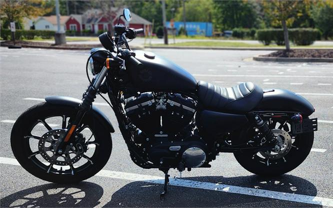 2022 Harley-Davidson Iron 883