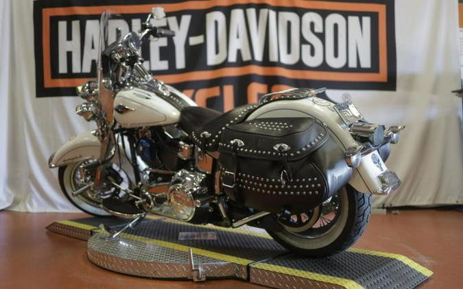 2013 Harley-Davidson® FLSTC - Heritage Softail® Classic