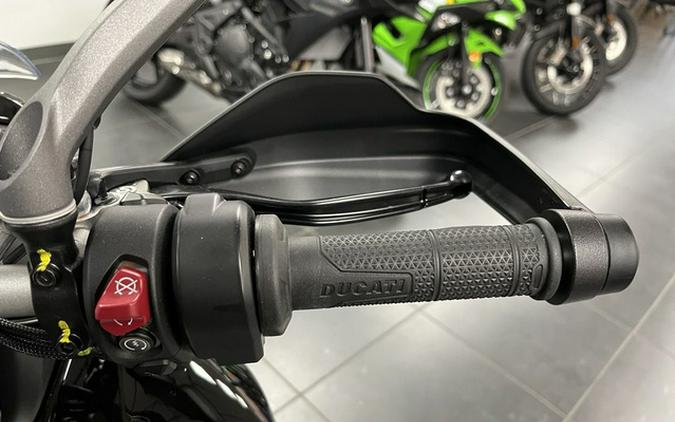 2025 Ducati Multistrada V4 S Travel & Radar Thrilling Black