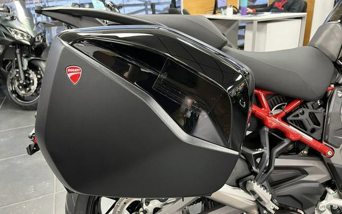 2025 Ducati Multistrada V4 S Travel & Radar Thrilling Black