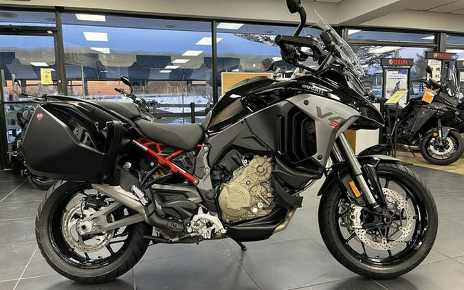 2025 Ducati Multistrada V4 S Travel & Radar Thrilling Black