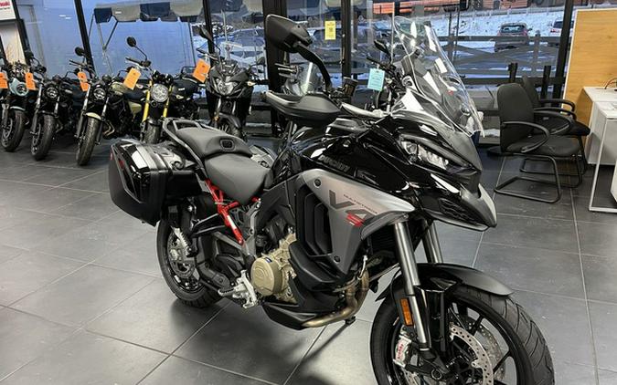 2025 Ducati Multistrada V4 S Travel & Radar Thrilling Black