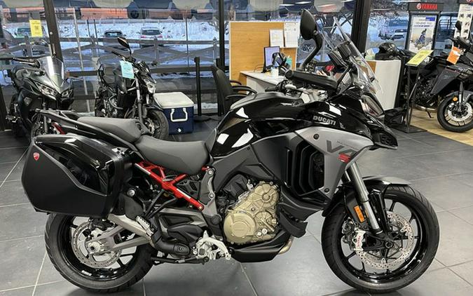 2025 Ducati Multistrada V4 S Travel & Radar Thrilling Black
