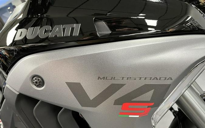 2025 Ducati Multistrada V4 S Travel & Radar Thrilling Black