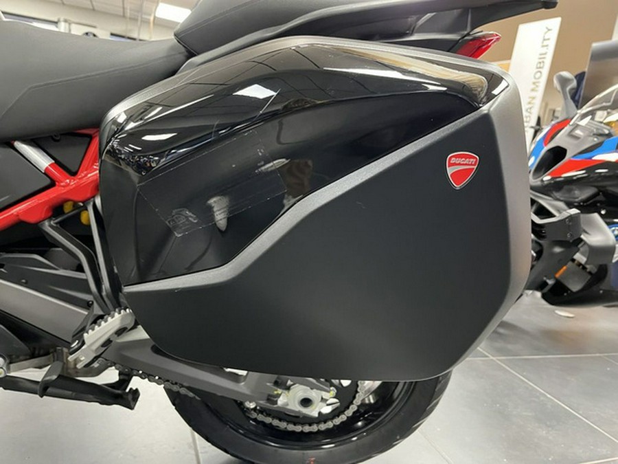 2025 Ducati Multistrada V4 S Travel & Radar Thrilling Black