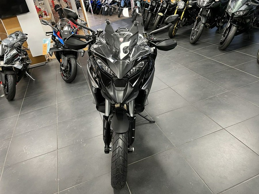 2025 Ducati Multistrada V4 S Travel & Radar Thrilling Black