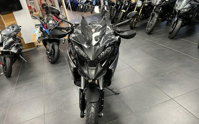2025 Ducati Multistrada V4 S Travel & Radar Thrilling Black