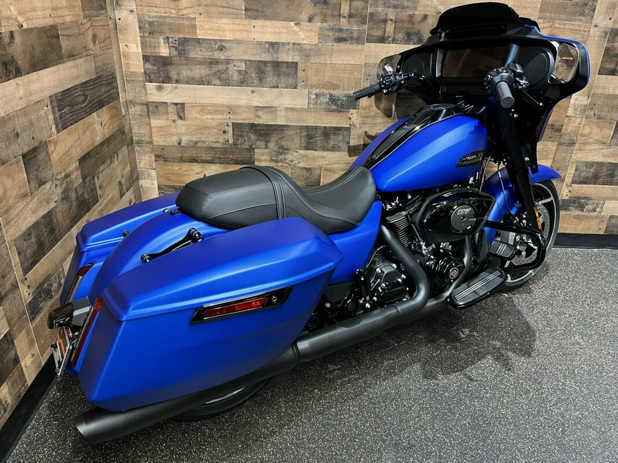 2026 Harley-Davidson® Street Glide® Aurora Blue Denim - Black FLHX