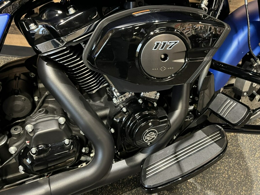 2026 Harley-Davidson® Street Glide® Aurora Blue Denim - Black FLHX