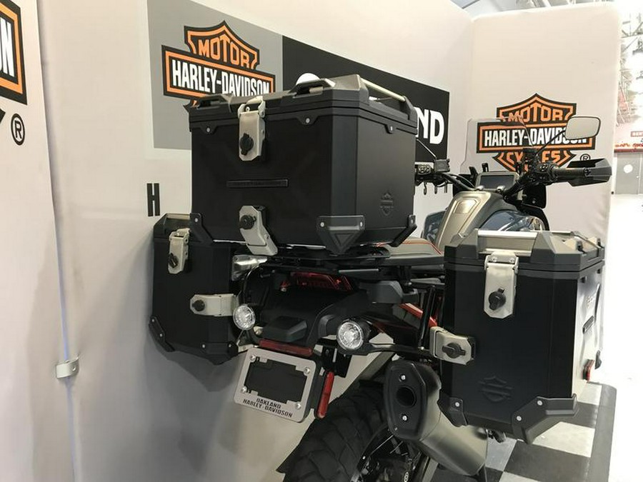 2025 Harley-Davidson® CVO™ Pan America®