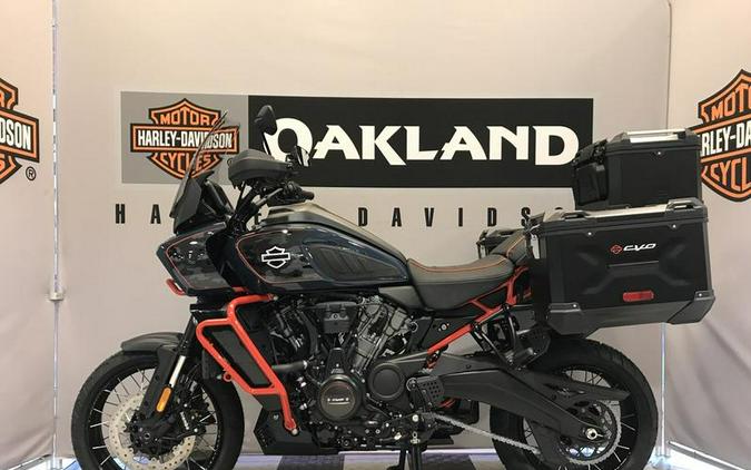 2025 Harley-Davidson® CVO™ Pan America®