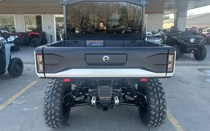 2026 Can-Am® Defender Limited HD11