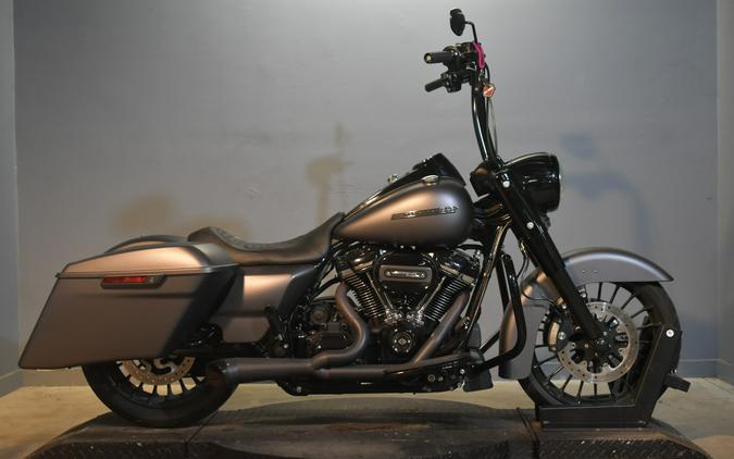 2017 Harley-Davidson Road King Special Charcoal Denim