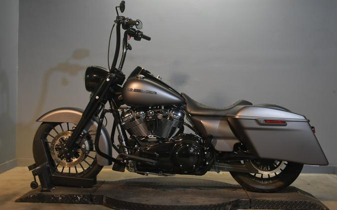 2017 Harley-Davidson Road King Special Charcoal Denim