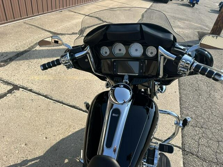 FLHXS 2015 Street Glide® Special