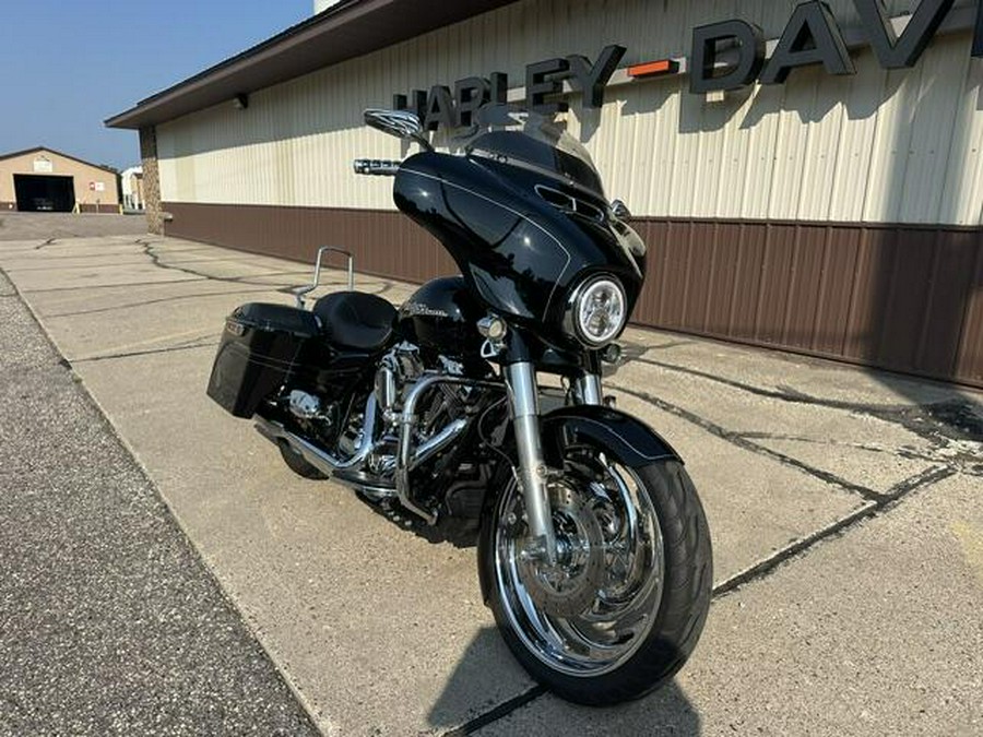 FLHXS 2015 Street Glide® Special