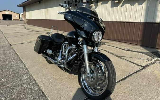 FLHXS 2015 Street Glide® Special
