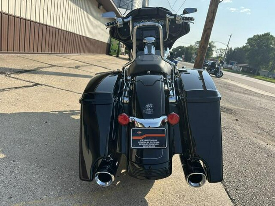 FLHXS 2015 Street Glide® Special
