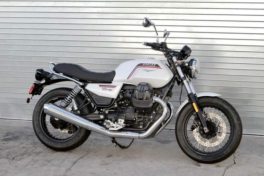 2026 Moto Guzzi V7 Special