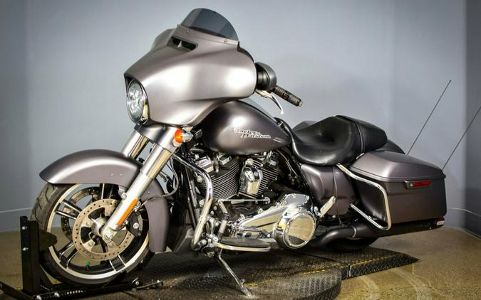 2017 Harley-Davidson Street Glide Special